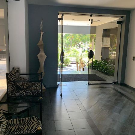 Acogedor Dpto En San Isidro Excelente Vista, Piscina Y Wifi Appartement Lima Buitenkant foto