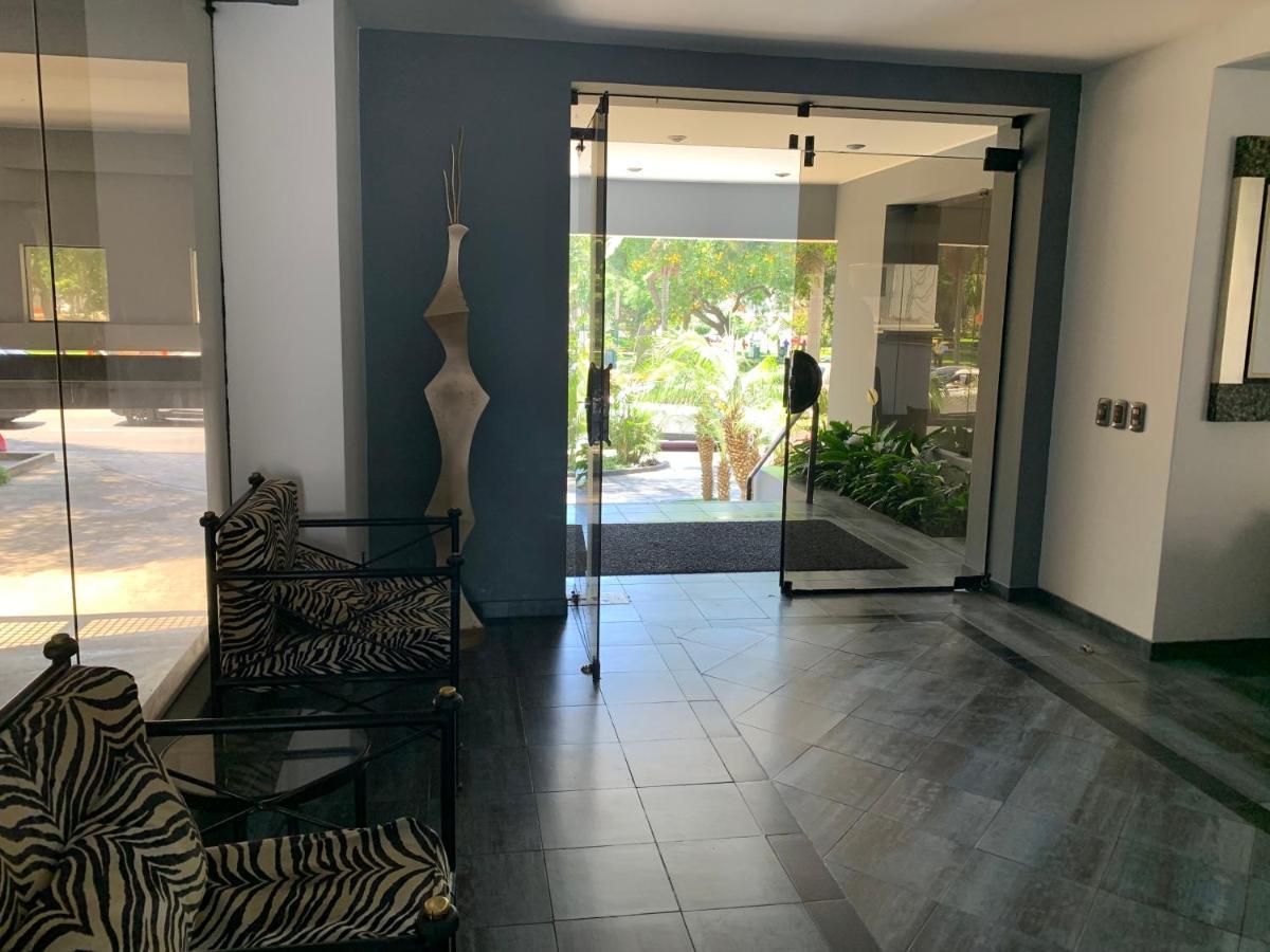 Acogedor Dpto En San Isidro Excelente Vista, Piscina Y Wifi Appartement Lima Buitenkant foto